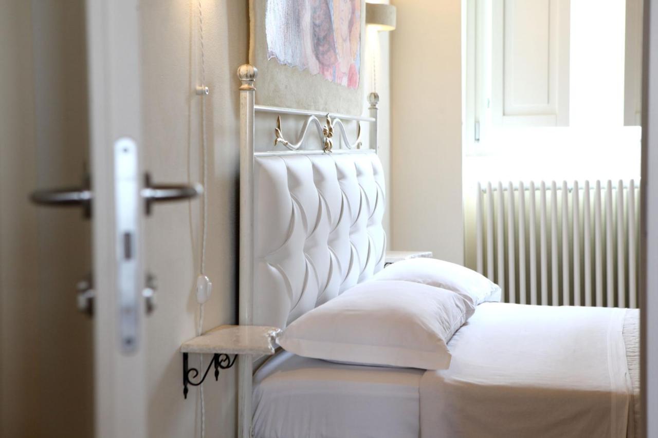La Pergola Ai Sassi Bed & Breakfast Matera Bagian luar foto