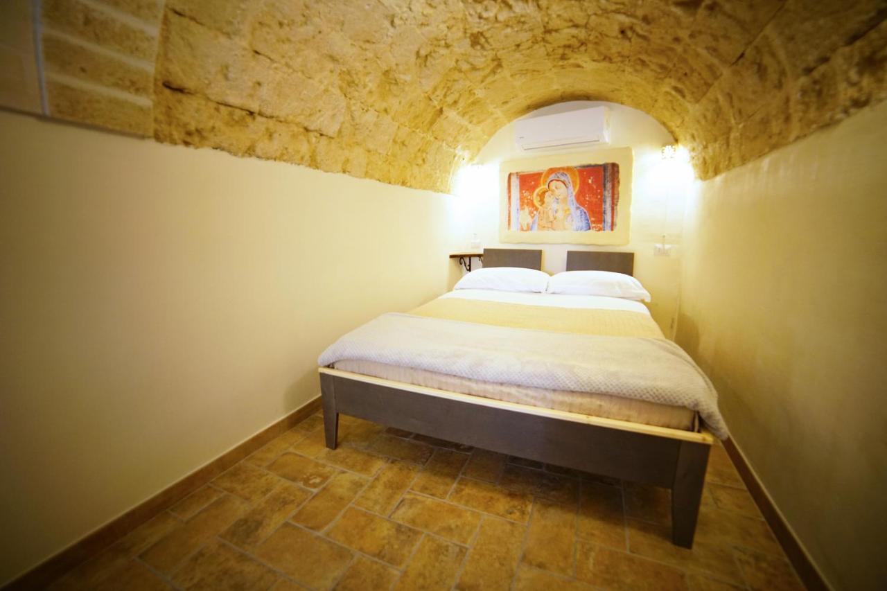 La Pergola Ai Sassi Bed & Breakfast Matera Bagian luar foto