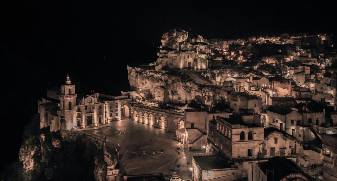 La Pergola Ai Sassi Bed & Breakfast Matera Bagian luar foto